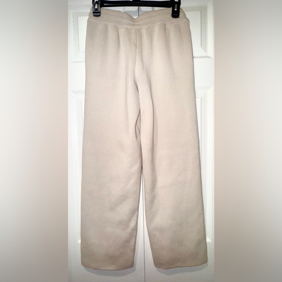 House of Harlow Cream Knit Pants. Size XS. Can fit Small IMO. NWT - Picture 2 of 15